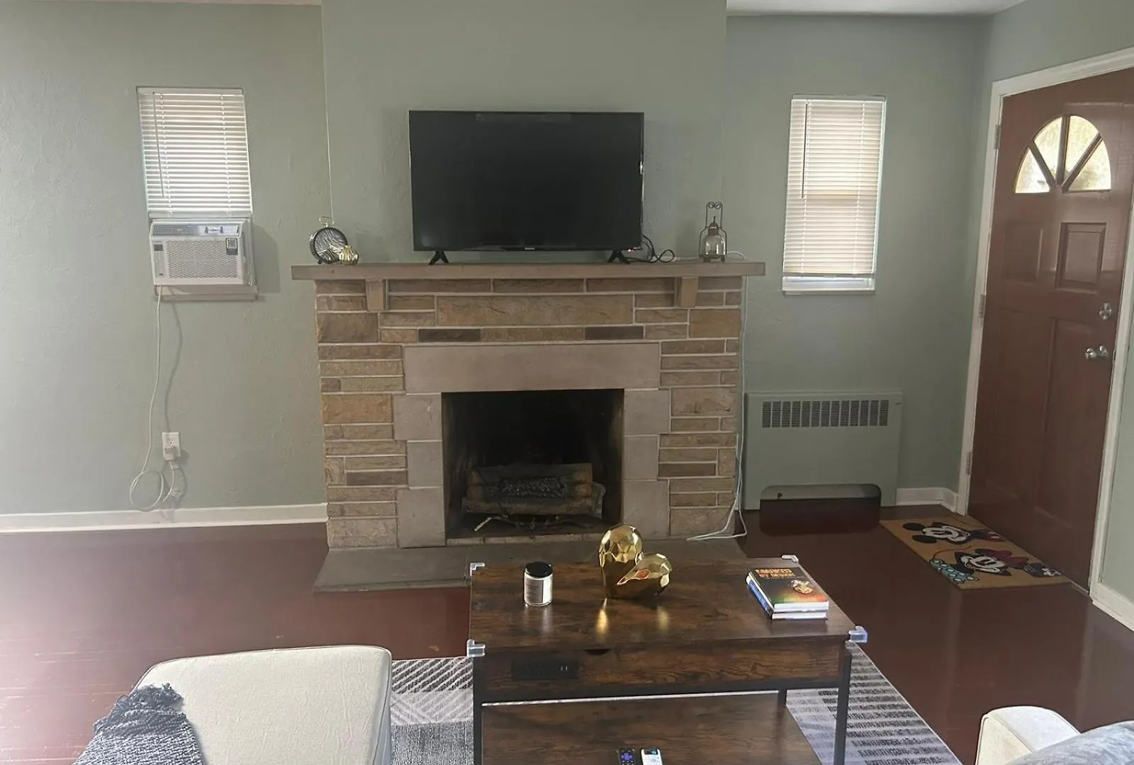 Beautifully Furnished Two-Bedroom Unit, Loaded With Appliances And Ample Parking Pittsburgh Apartmán