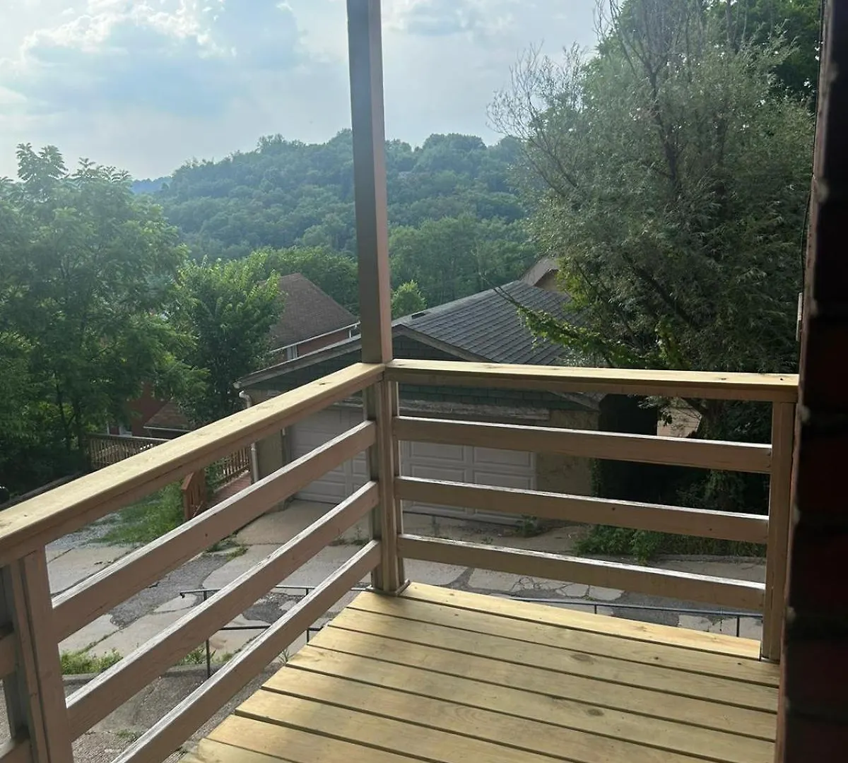 Beautifully Furnished Two-Bedroom Unit, Loaded With Appliances And Ample Parking Pittsburgh 0*,